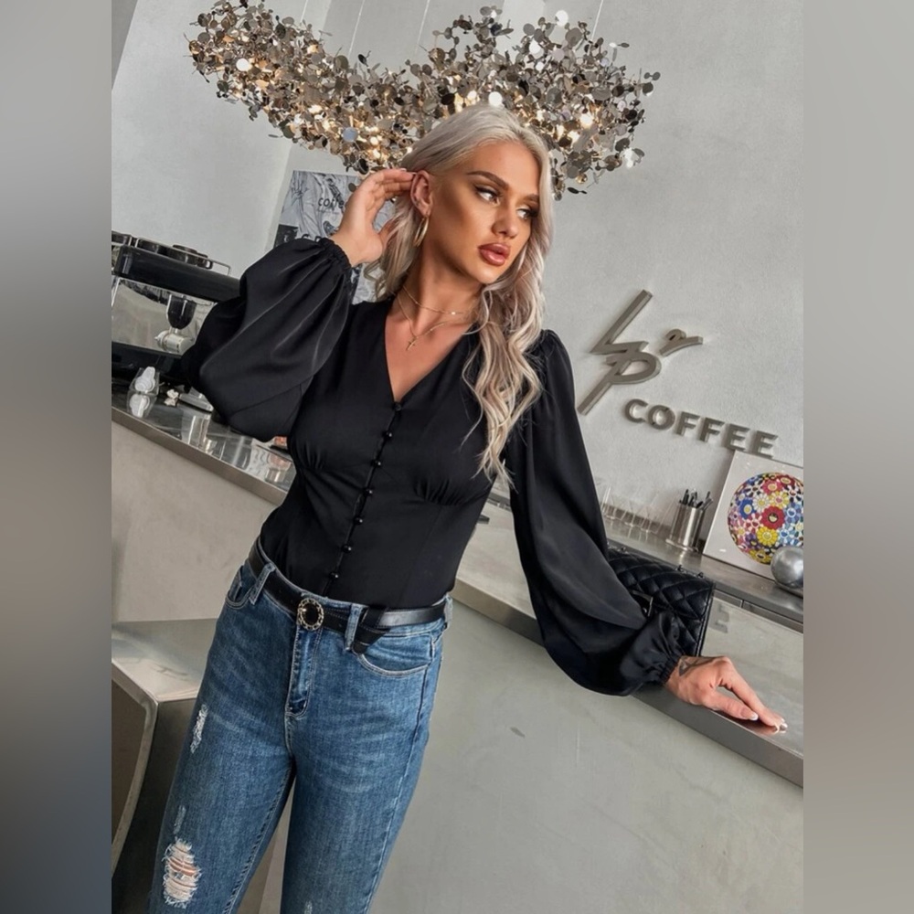 Privé Button Up Long Bishop Sleeve Blouse